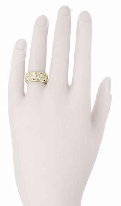 Retro Moderne Filigree Fan Scrolls Wide Diamond Wedding Ring in 14 Karat Yellow Gold - Item: R472YD - Image: 2
