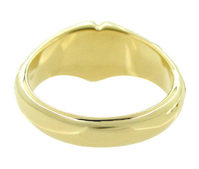 Victorian Heart Shape Scrolls and Flowers Heavy Signet Ring in 14K Yellow Gold For a Man - Item: R659 - Image: 4