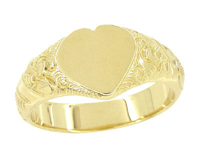 Victorian Heart Shape Scrolls and Flowers Heavy Signet Ring in 14K Yellow Gold For a Man