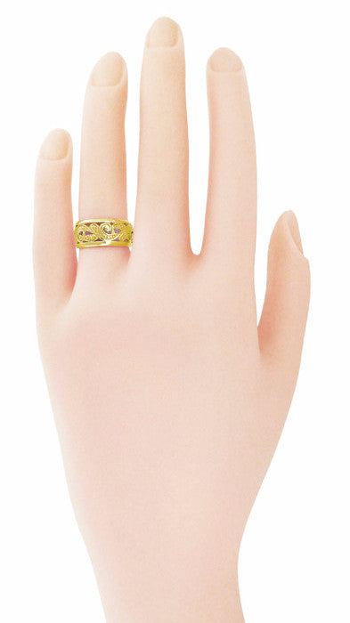 Retro Moderne Scrolls and Leaves Filigree Wedding Ring in 14K Yellow Gold - 8.5mm Wide - Size 5.5 - Item: R702Y - Image: 2