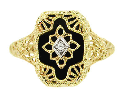 Art Deco Filigree Onyx and Diamond Ring in 14 Karat Yellow Gold - Item: RV369 - Image: 3