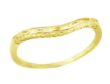 Art Deco Olive Leaves and Engraved Wheat Curved Wedding Band in 14 Karat Yellow Gold